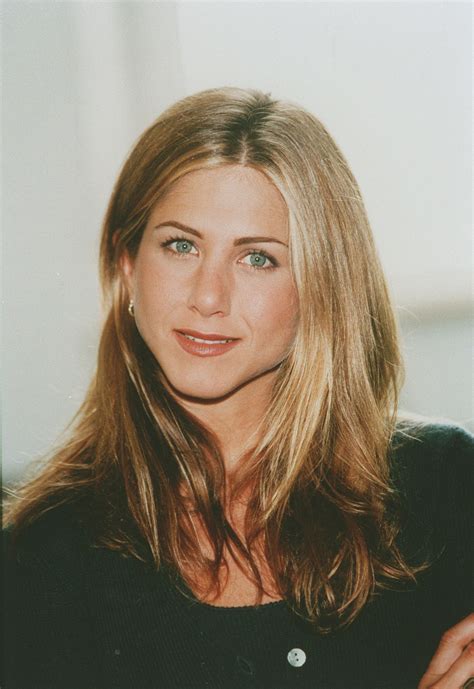 jennifer aniston lipstick age.